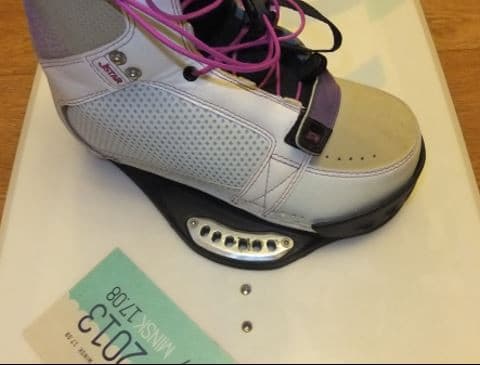 %D0%91%D0%BE%D1%82%D0%B8%D0%BD%D0%BA%D0%B8 %D0%B4%D0%BB%D1%8F %D0%B2%D0%B5%D0%B9%D0%BA%D0%B1%D0%BE%D1%80%D0%B4%D0%B0 Как выбрать крепления для вейкборда